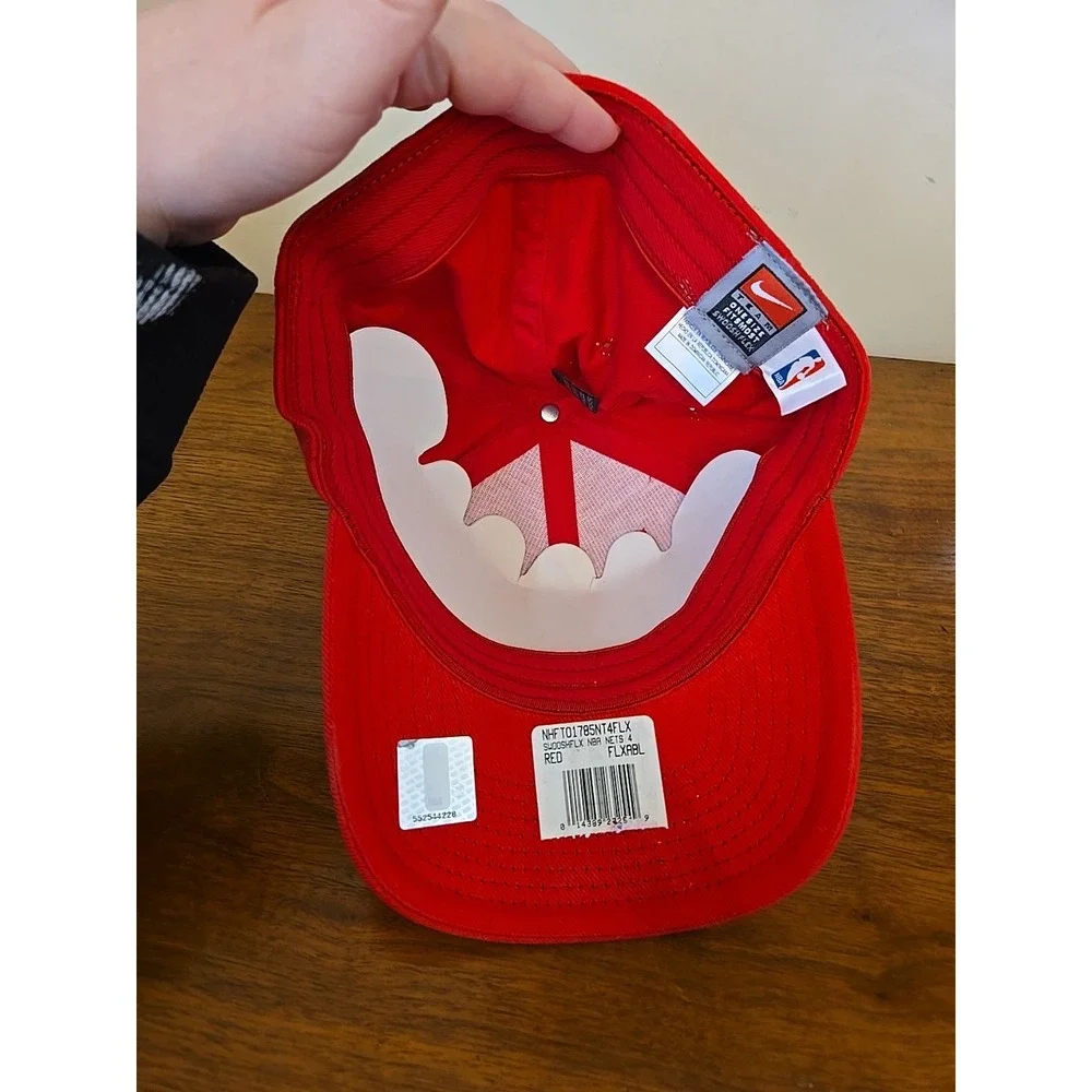 Vintage Nike NBA New Jersey Nets Swoosh Flex Hat Red Trucker Cap NHFT01785NT4FLX